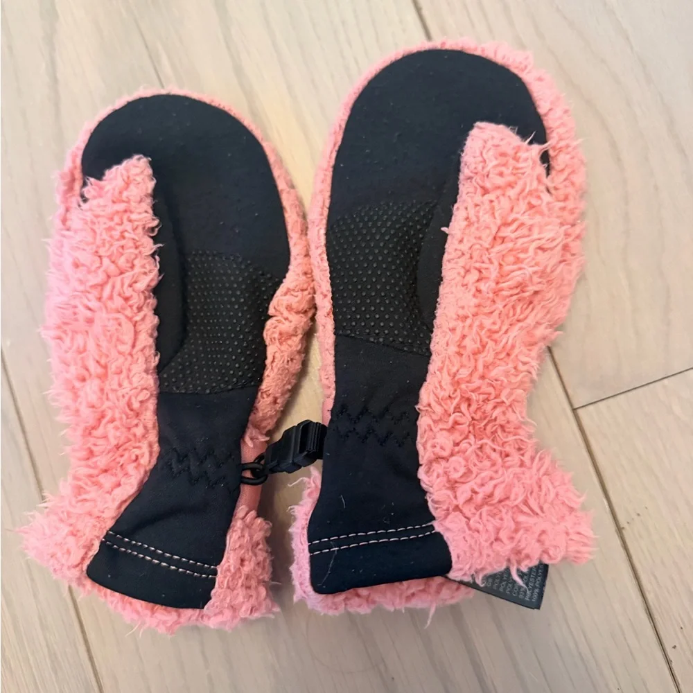 The North Face Fuzzy Pink Kids Mittens